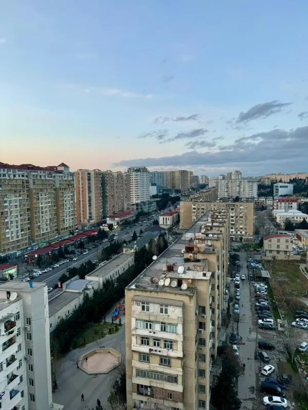 Satılır 3 otaqlı mənzil 105 m²