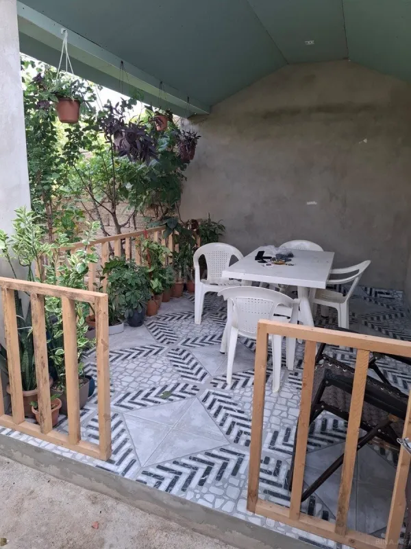Satılır 4 otaqlı həyət evi 150 m²