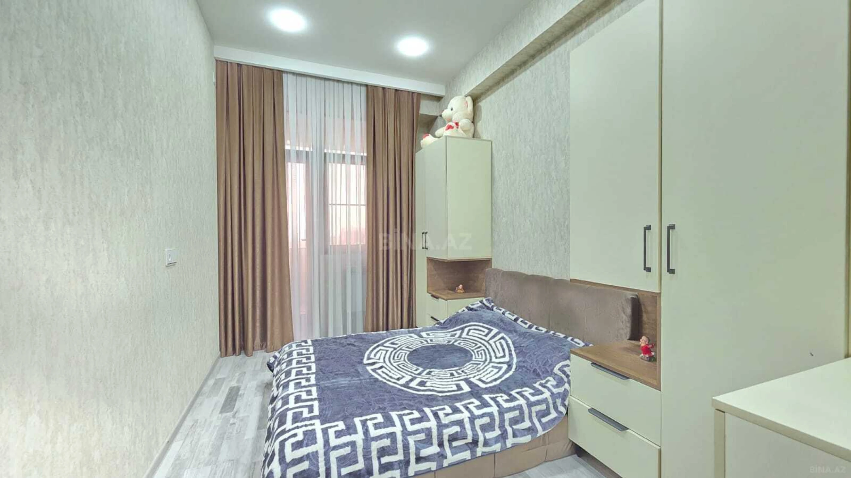 Satılır 2 otaqlı mənzil 60 m²