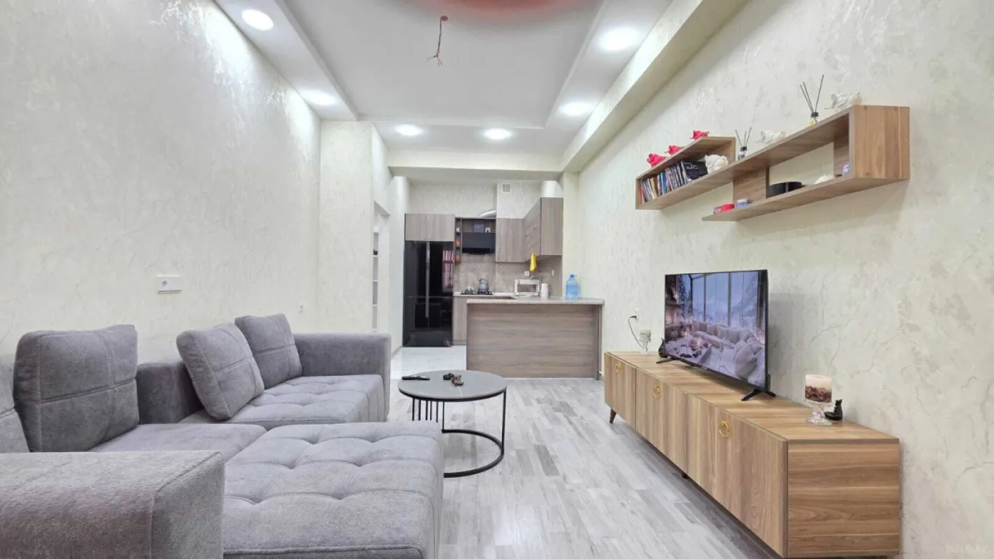 Satılır 2 otaqlı mənzil 60 m²