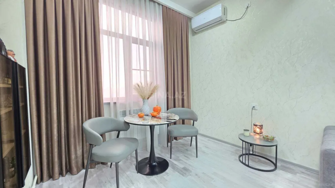 Satılır 2 otaqlı mənzil 60 m²