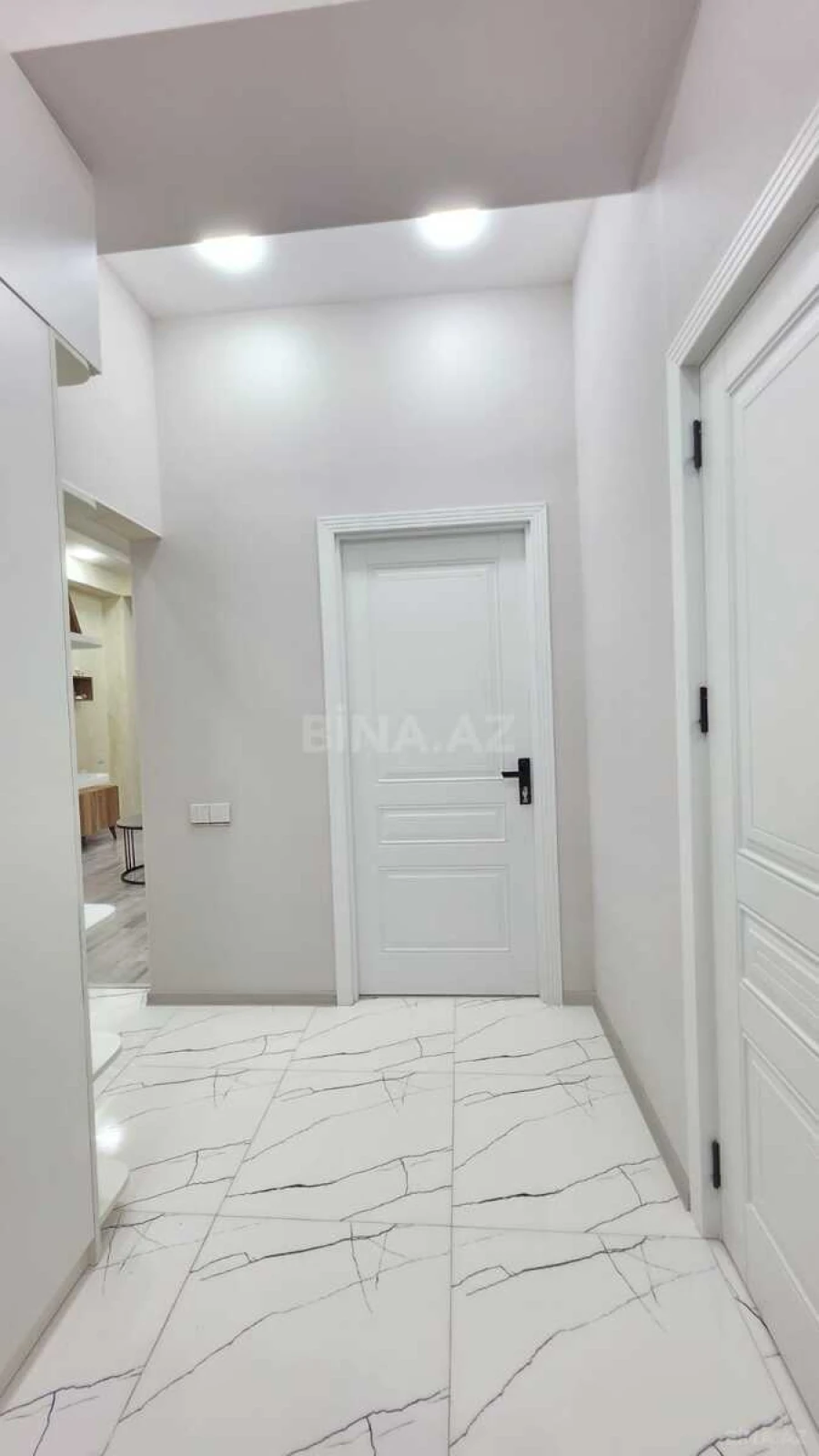 Satılır 2 otaqlı mənzil 60 m²