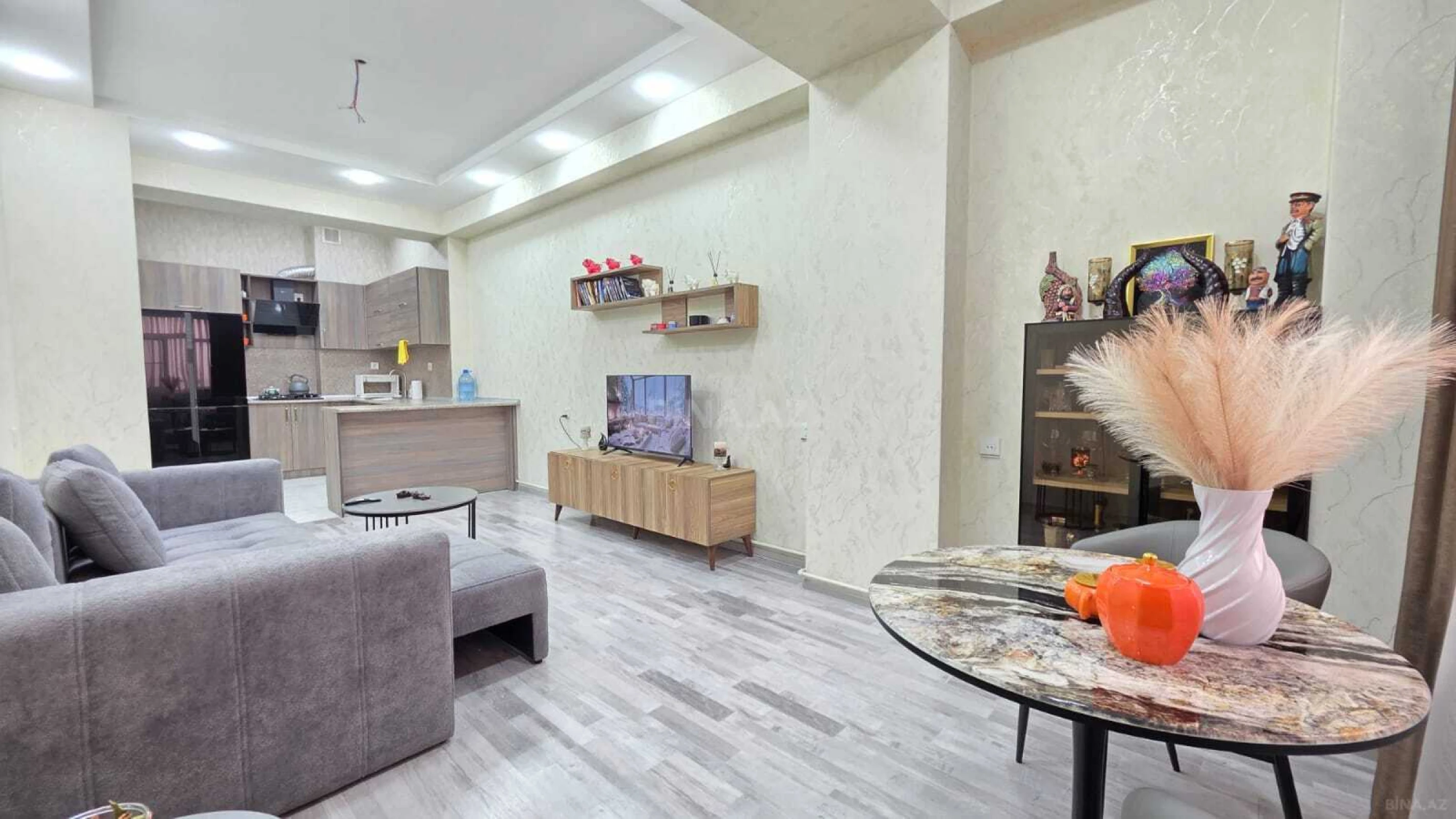 Satılır 2 otaqlı mənzil 60 m²