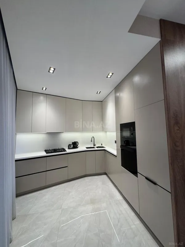 Satılır 2 otaqlı mənzil 92 m²