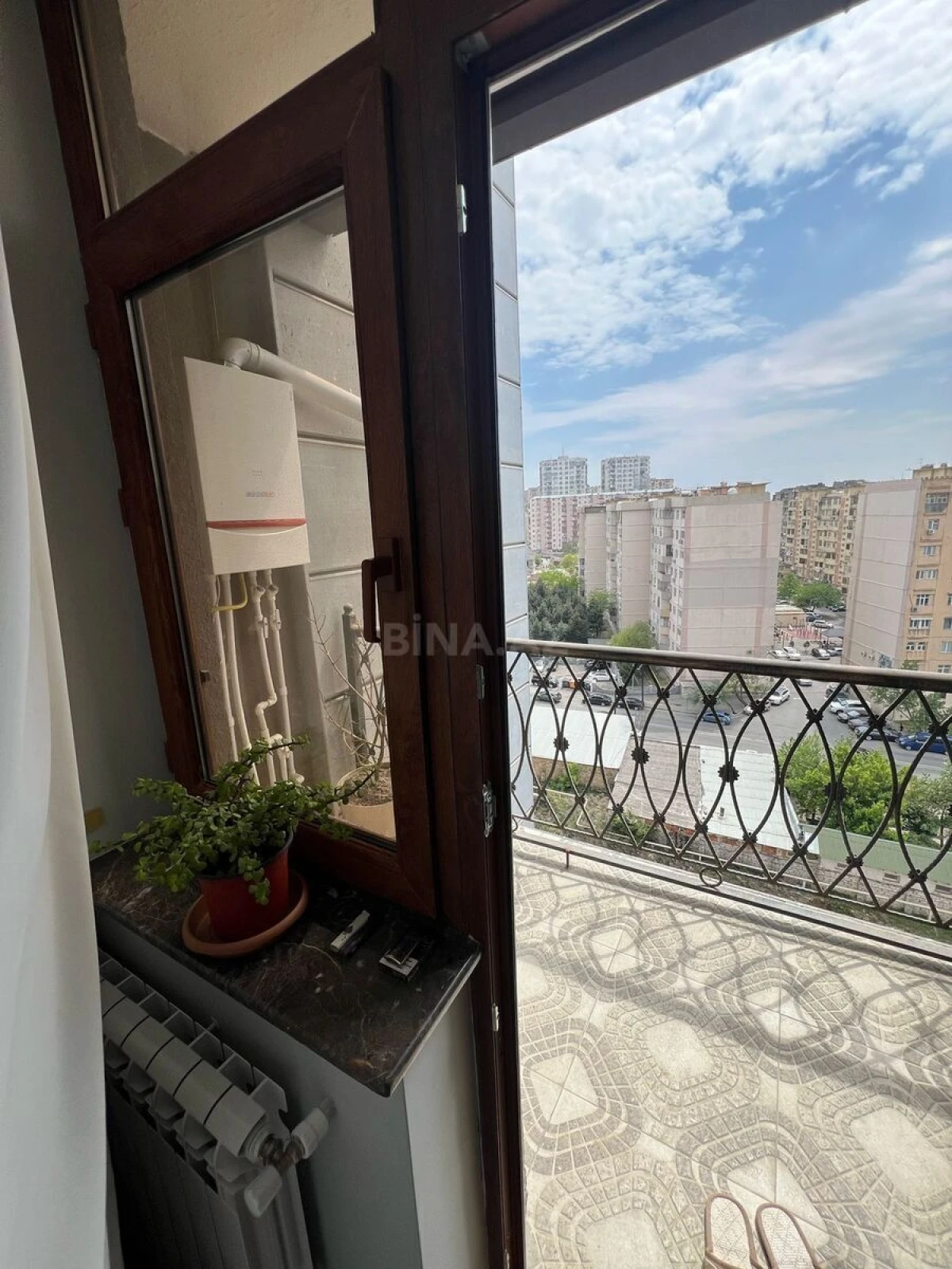 Satılır 2 otaqlı mənzil 78 m²