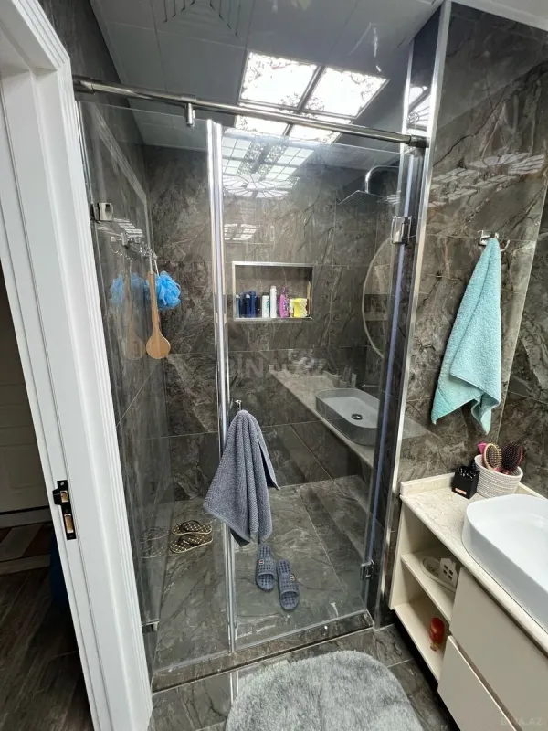 Satılır 2 otaqlı mənzil 78 m²