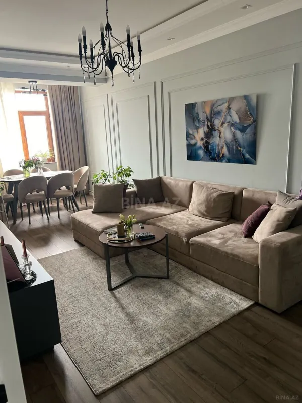 Satılır 2 otaqlı mənzil 78 m²