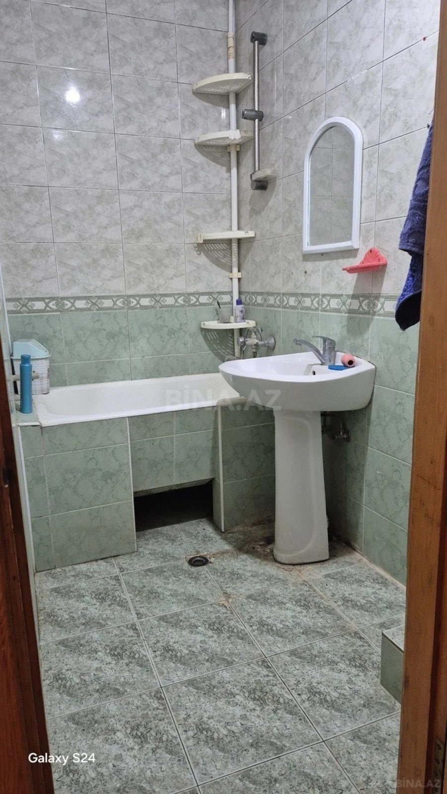 Kirayə verilir 2 otaqlı mənzil 70 m²