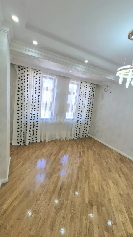 Satılır 3 otaqlı mənzil 106 m²