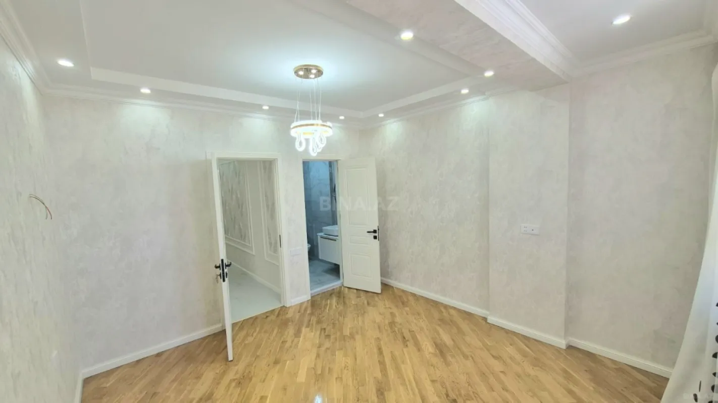 Satılır 3 otaqlı mənzil 106 m²