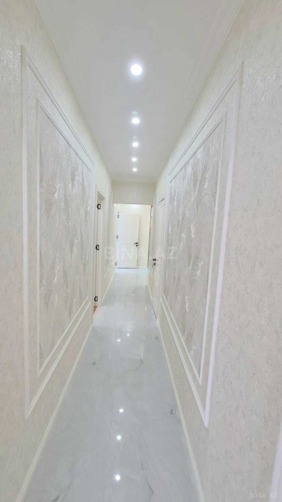 Satılır 3 otaqlı mənzil 106 m²