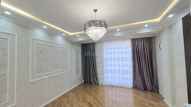 Satılır 3 otaqlı mənzil 106 m² — Bakı, İnşaatçılar 3 otaq 106.00 m²