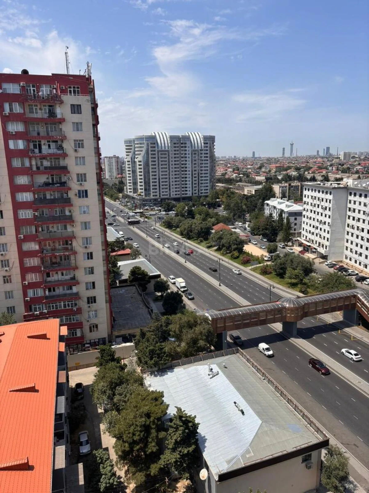 Satılır 3 otaqlı mənzil 104 m²