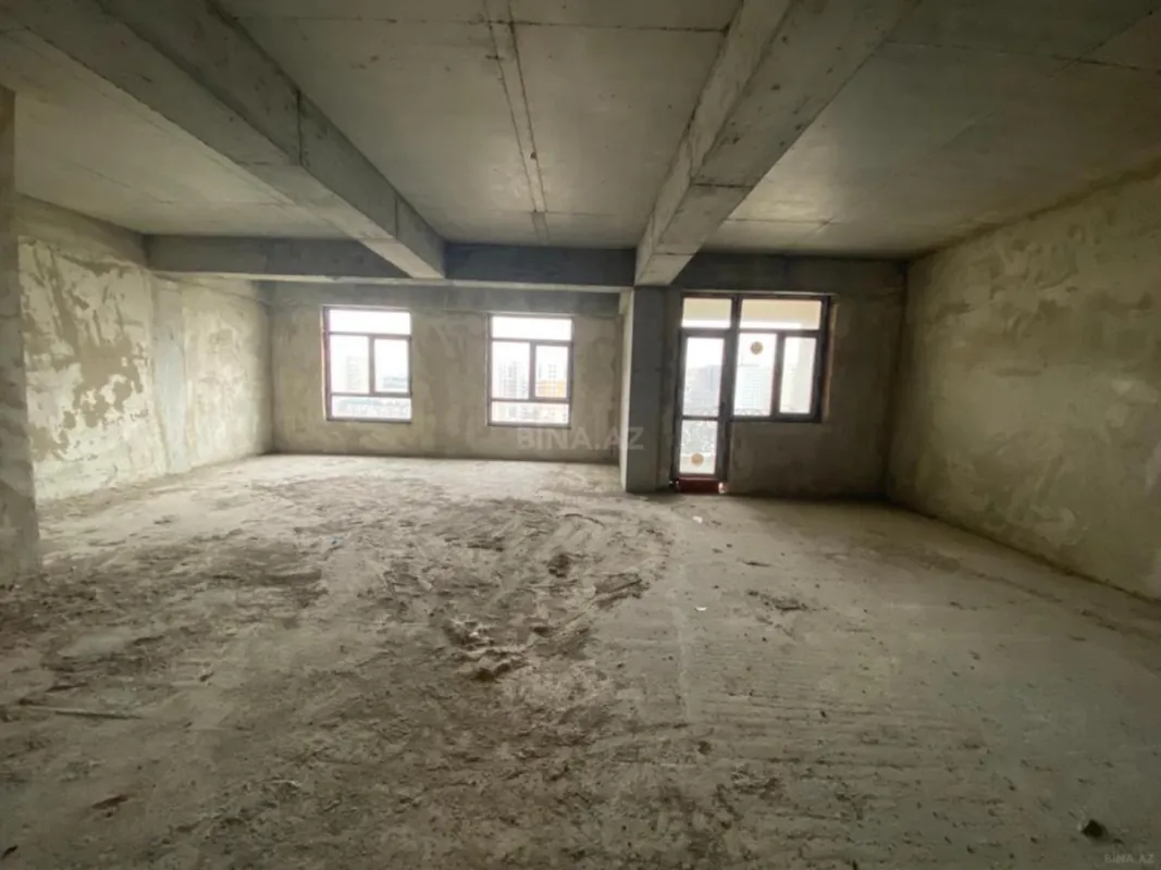 Satılır 3 otaqlı mənzil 104 m²