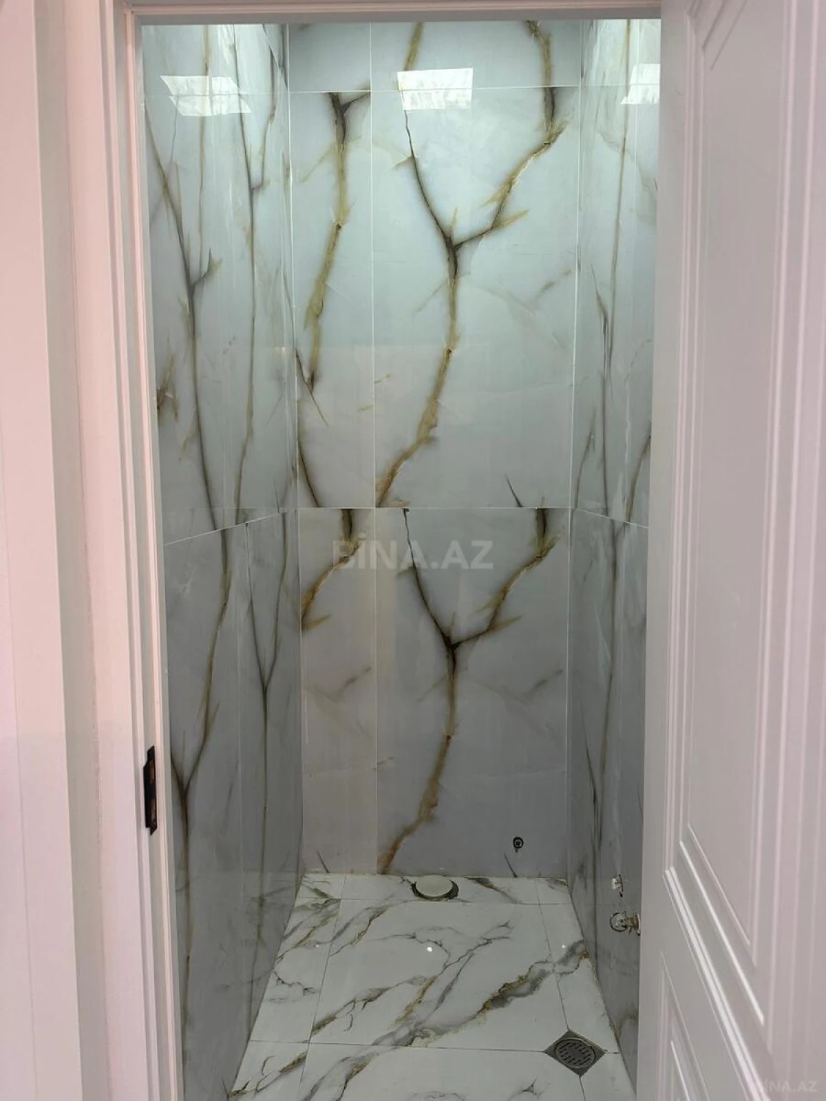 Satılır 3 otaqlı mənzil 86 m²