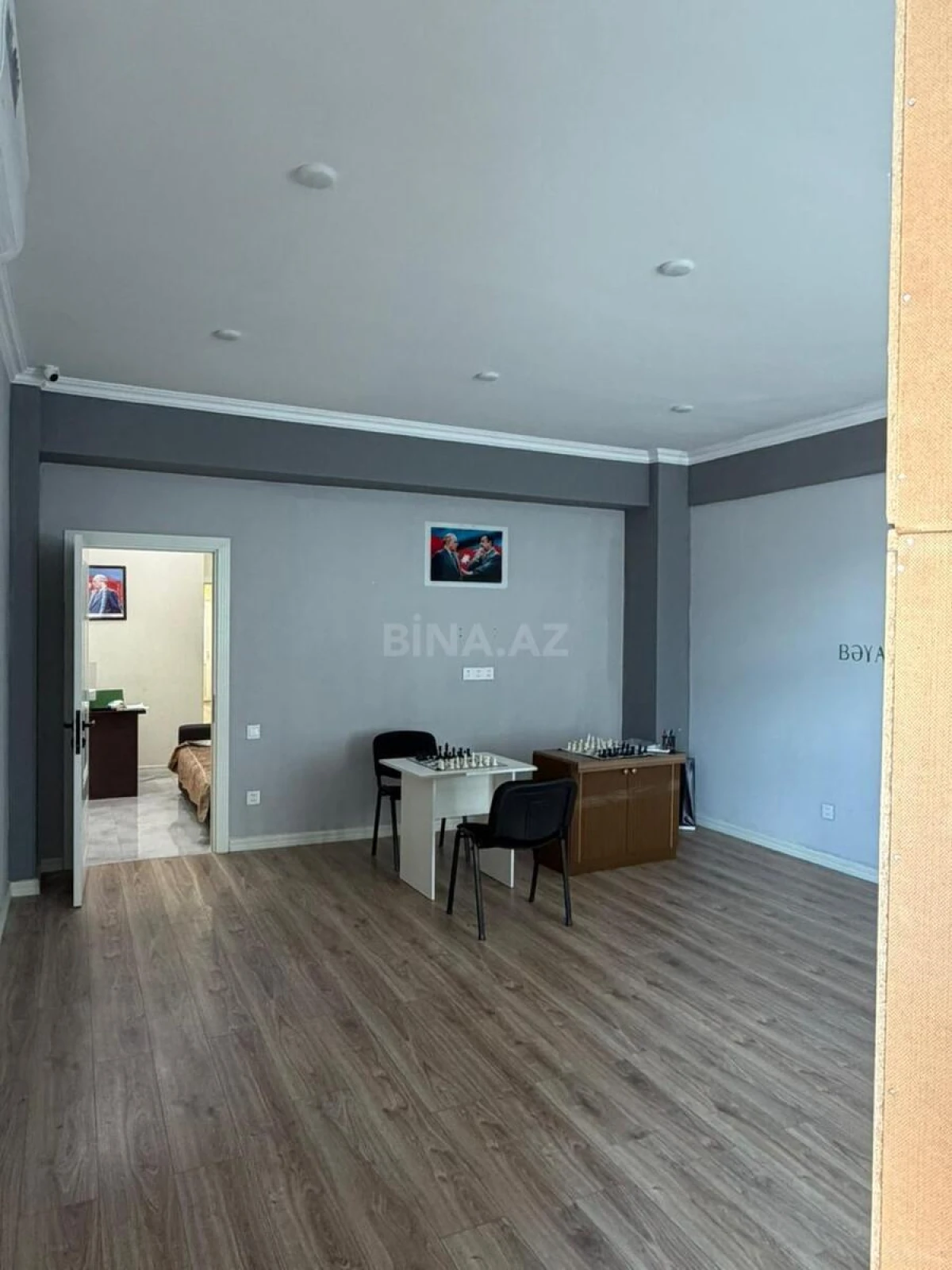 Satılır 3 otaqlı mənzil 110 m²