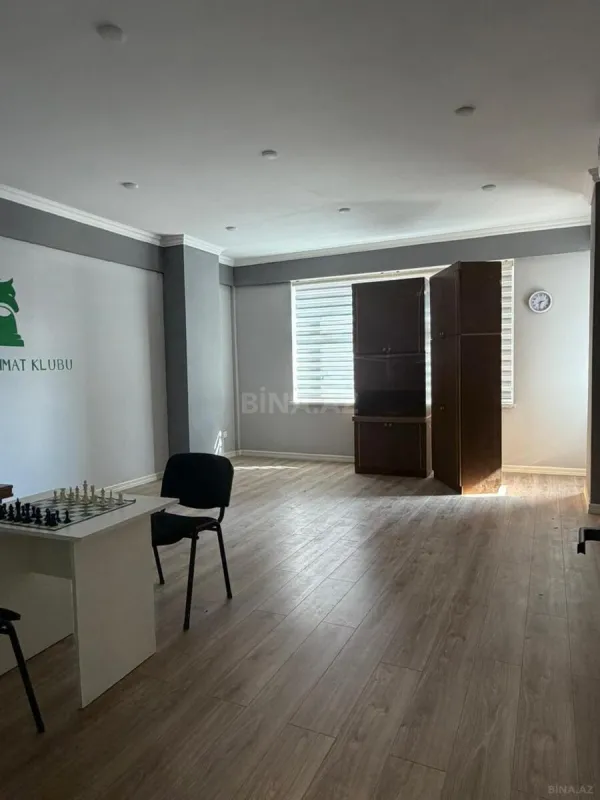 Satılır 3 otaqlı mənzil 110 m²