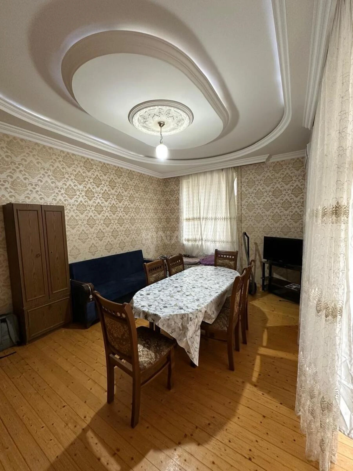 Satılır 2 otaqlı mənzil 75 m²