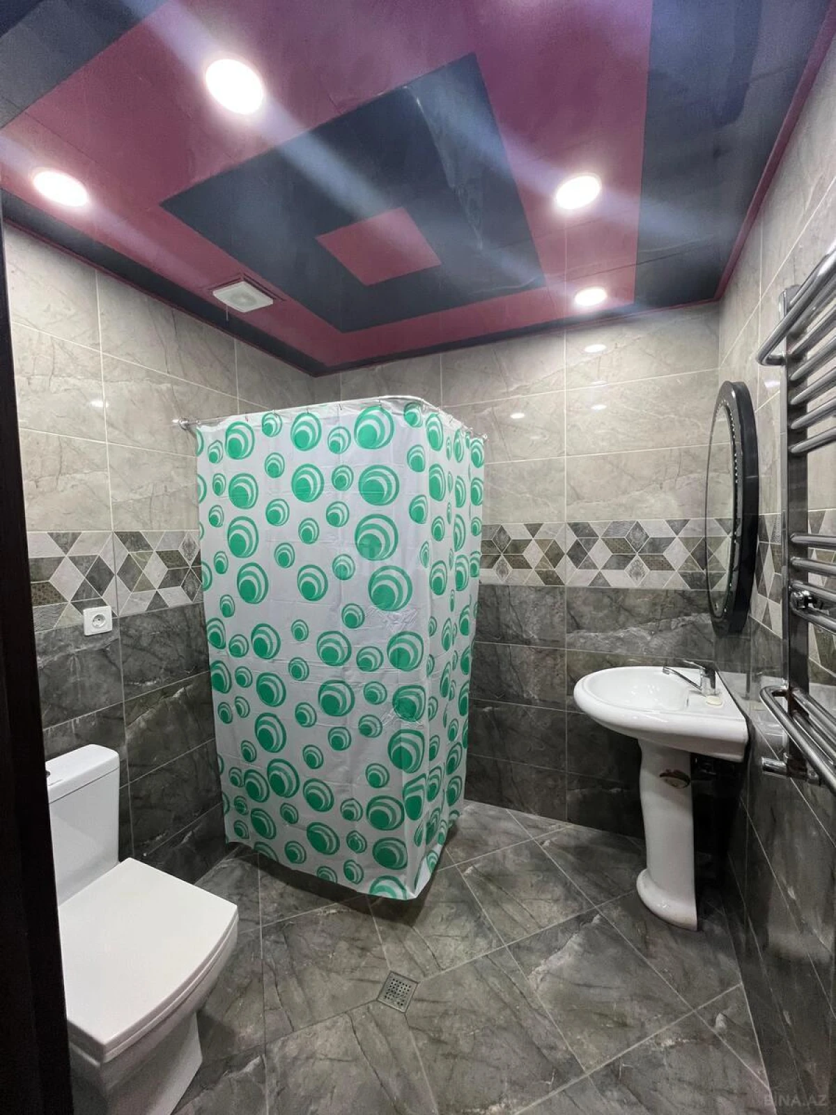 Satılır 2 otaqlı mənzil 75 m²