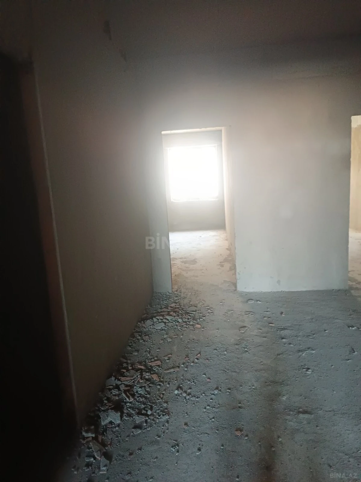 Satılır 3 otaqlı mənzil 164 m²