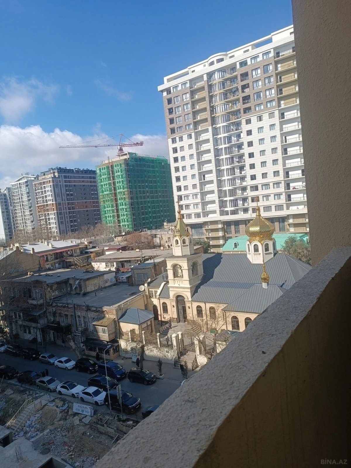 Satılır 3 otaqlı mənzil 164 m²