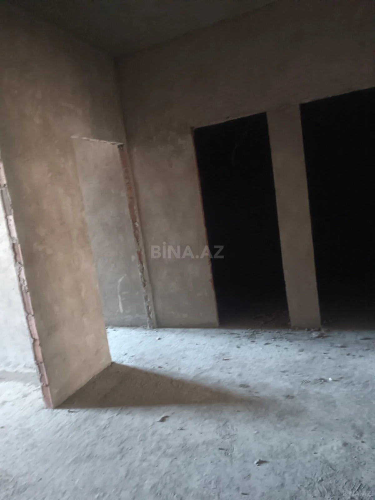 Satılır 3 otaqlı mənzil 164 m²