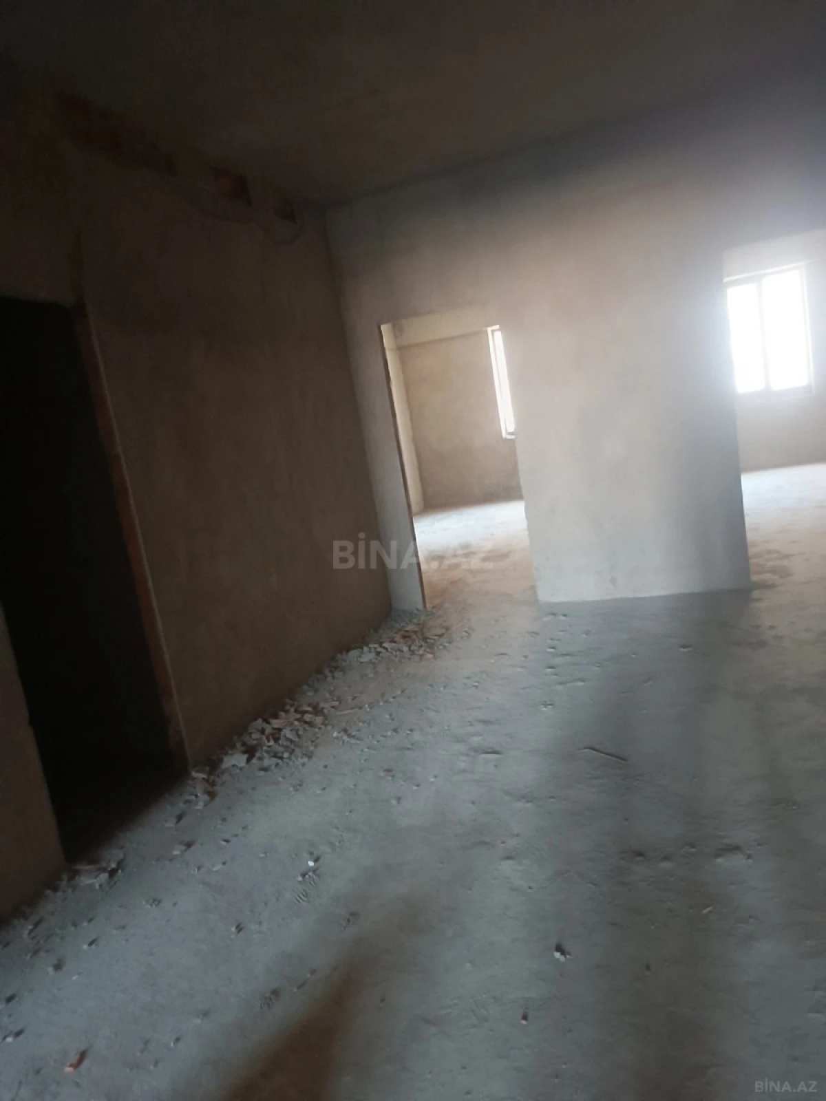 Satılır 3 otaqlı mənzil 164 m²