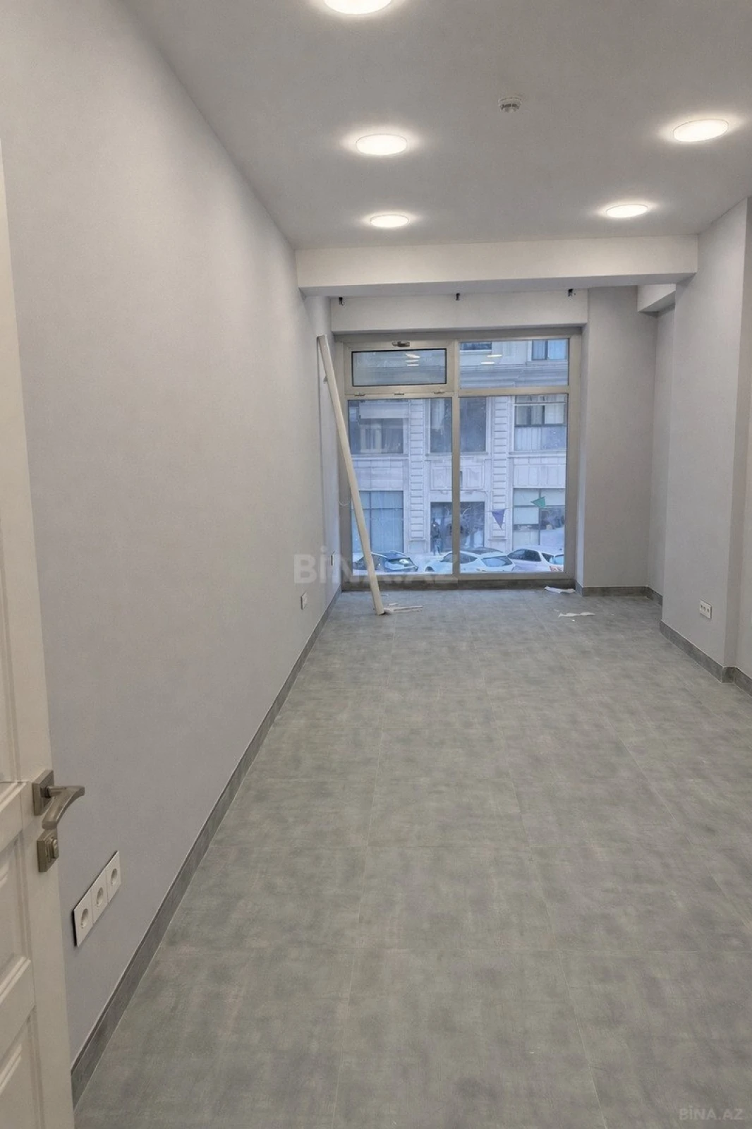 Kirayə verilir 5 otaqlı ofis 200 m²