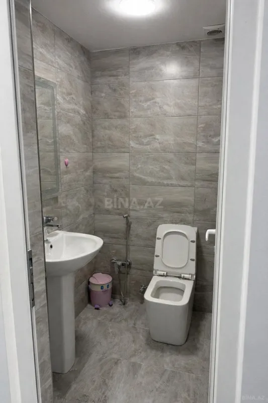 Kirayə verilir 5 otaqlı ofis 200 m²