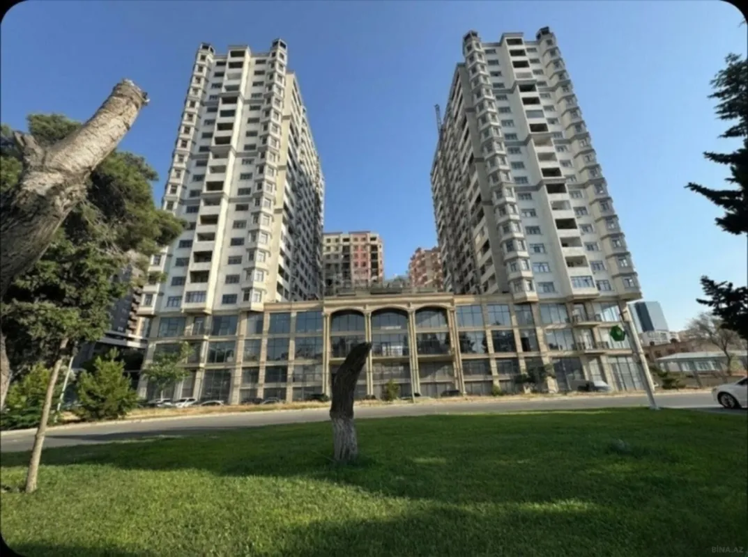 Satılır 2 otaqlı mənzil 70 m²