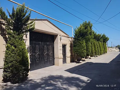 Kirayə verilir 6 otaqlı həyət evi 300 m²