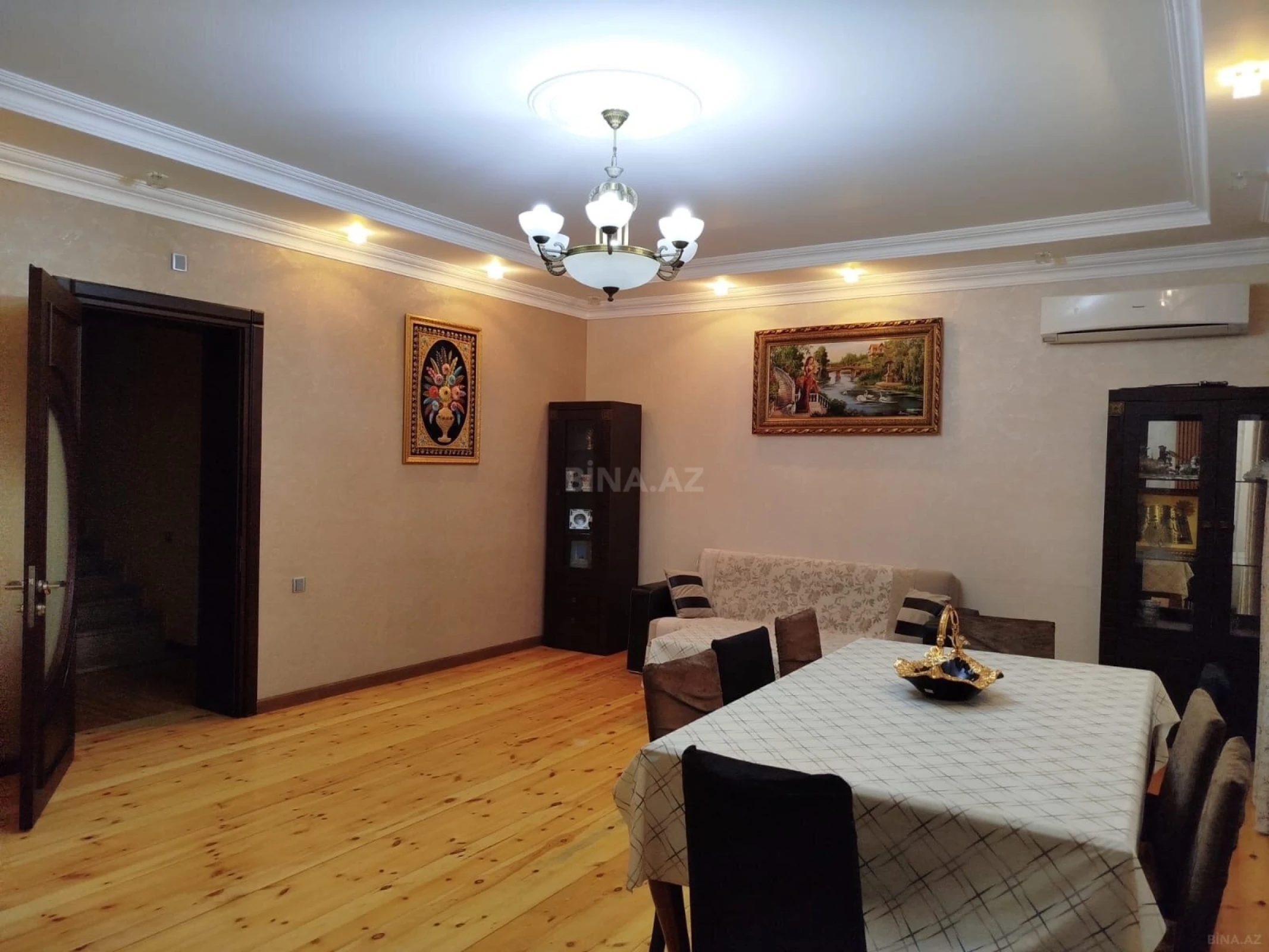 Kirayə verilir 6 otaqlı həyət evi 300 m²