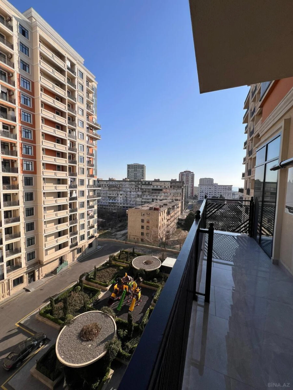 Satılır 2 otaqlı mənzil 60 m²