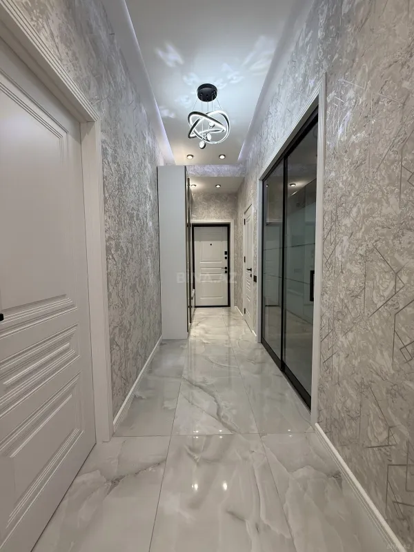 Satılır 2 otaqlı mənzil 60 m²