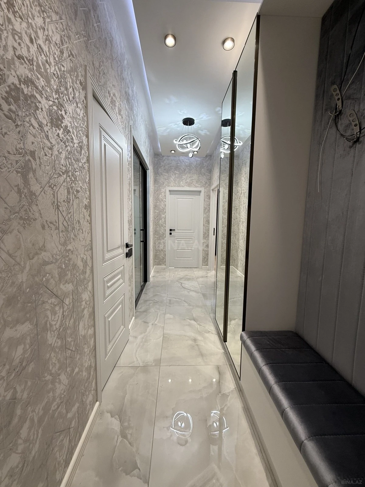 Satılır 2 otaqlı mənzil 60 m²