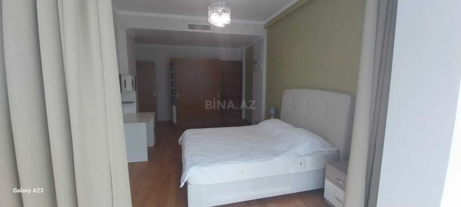 Kirayə verilir 4 otaqlı mənzil 210 m²