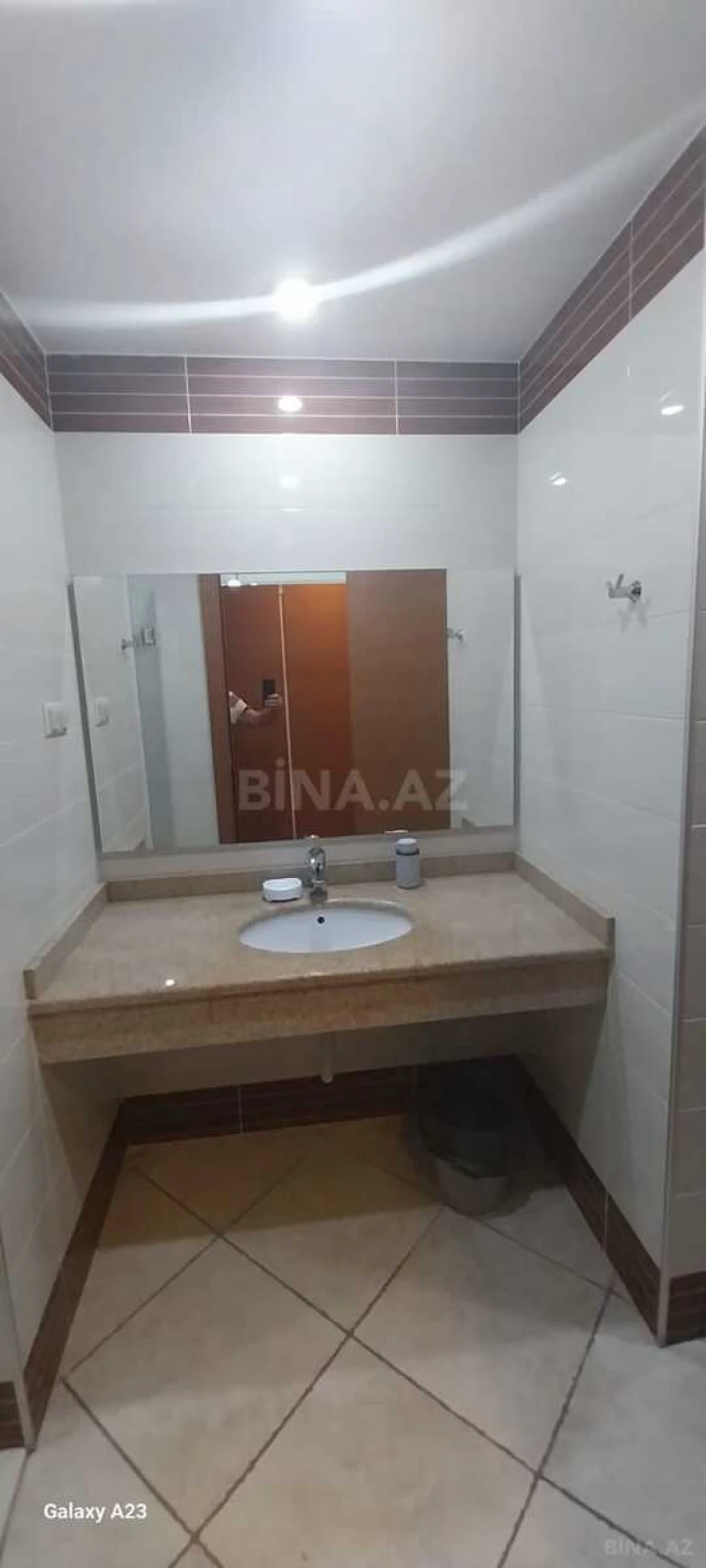 Kirayə verilir 4 otaqlı mənzil 210 m²