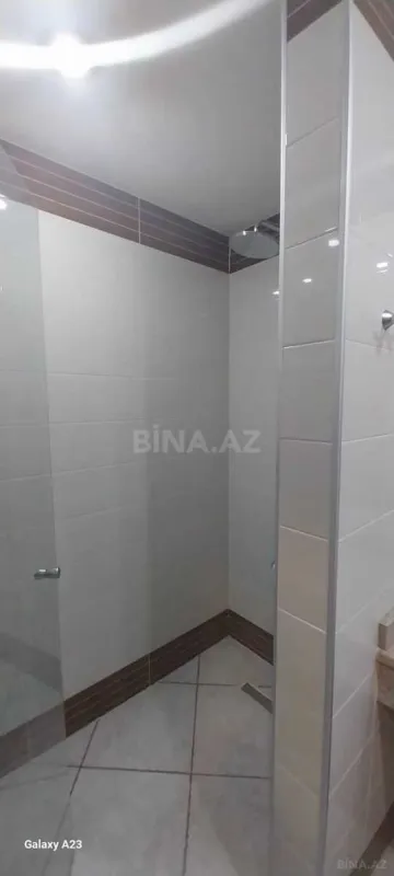 Kirayə verilir 4 otaqlı mənzil 210 m²