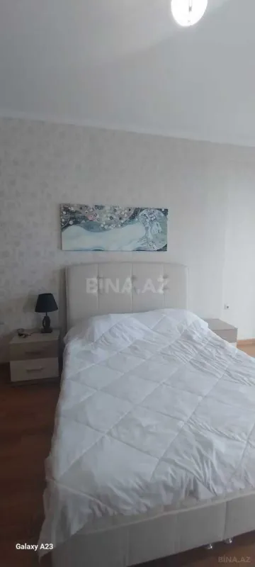 Kirayə verilir 4 otaqlı mənzil 210 m²
