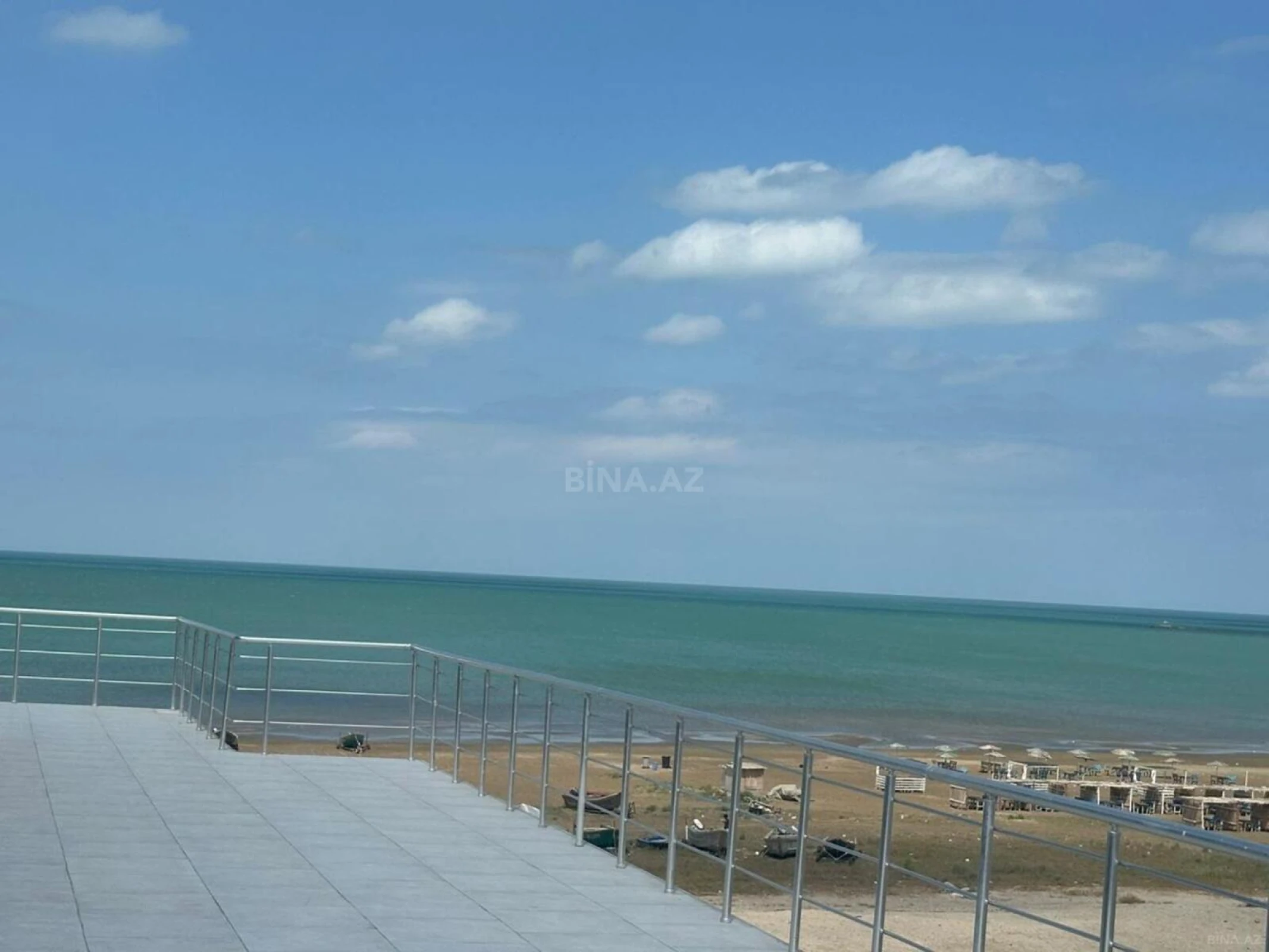 Satılır obyekt 600 m²