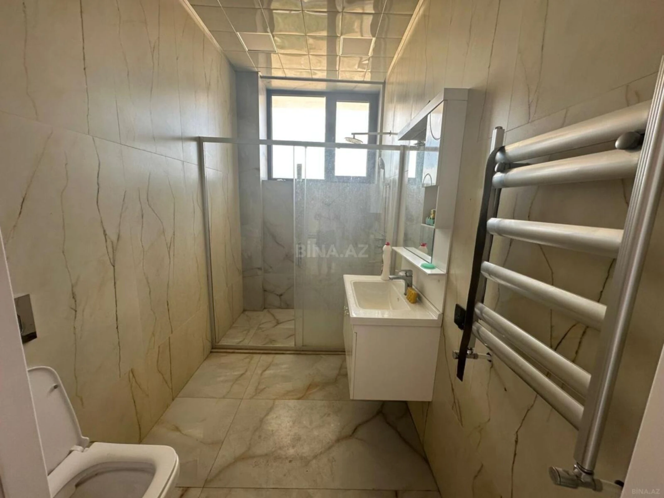 Satılır obyekt 600 m²