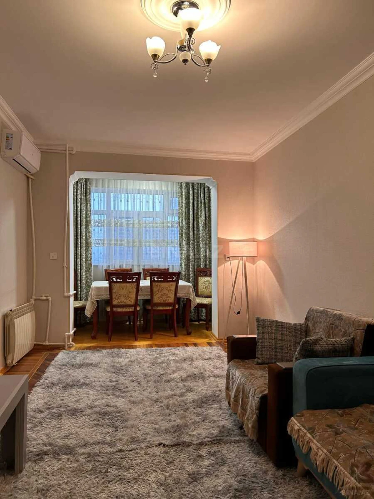 Kirayə verilir 2 otaqlı mənzil 70 m²