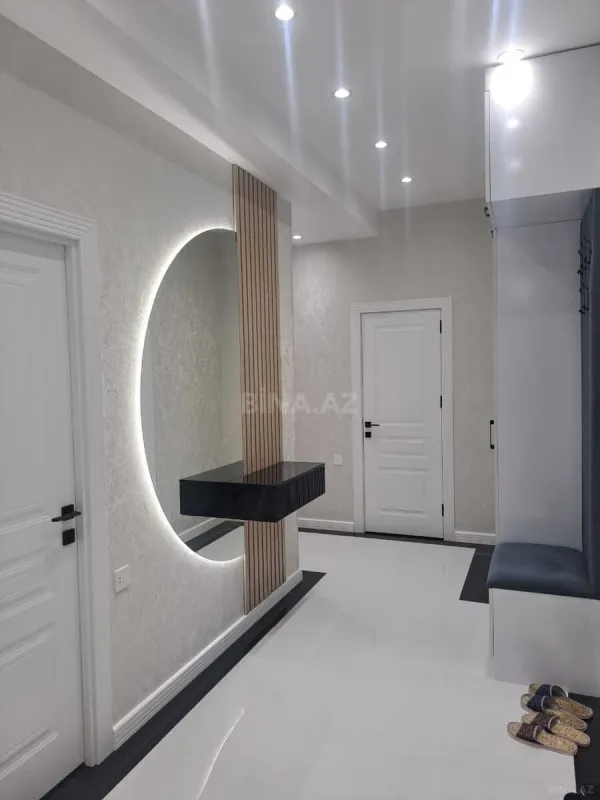 Satılır 2 otaqlı mənzil 90 m²