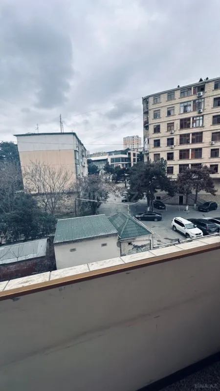 Kirayə verilir 2 otaqlı mənzil 65 m²