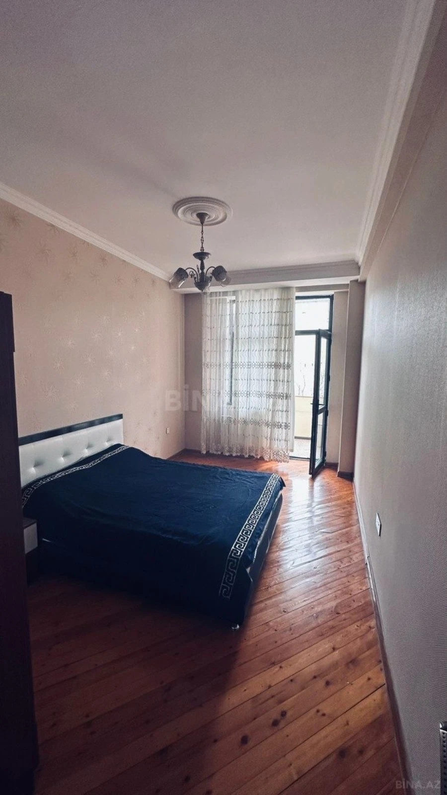 Kirayə verilir 2 otaqlı mənzil 65 m²