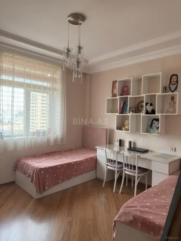 Kirayə verilir 3 otaqlı mənzil 120 m²