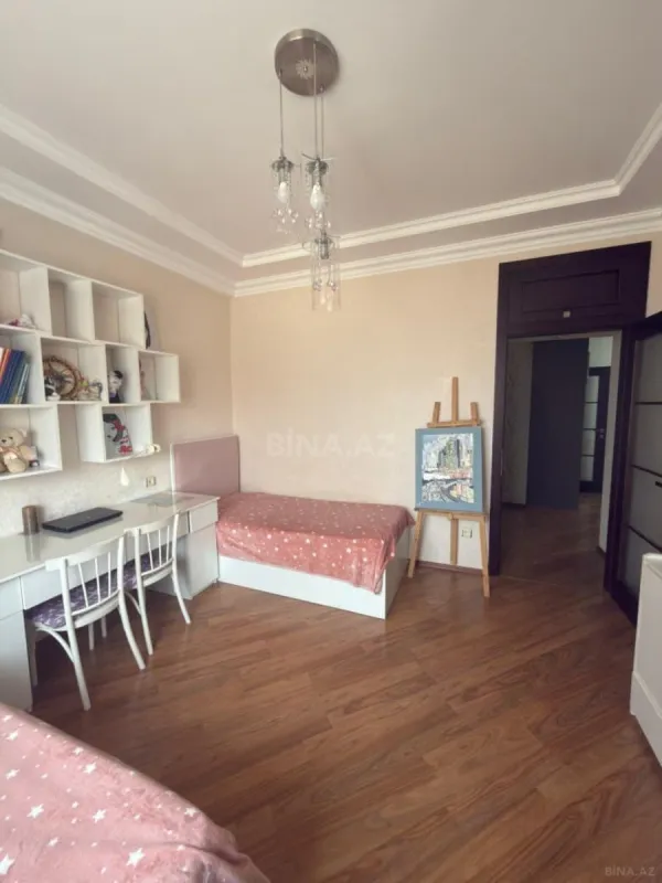 Kirayə verilir 3 otaqlı mənzil 120 m²