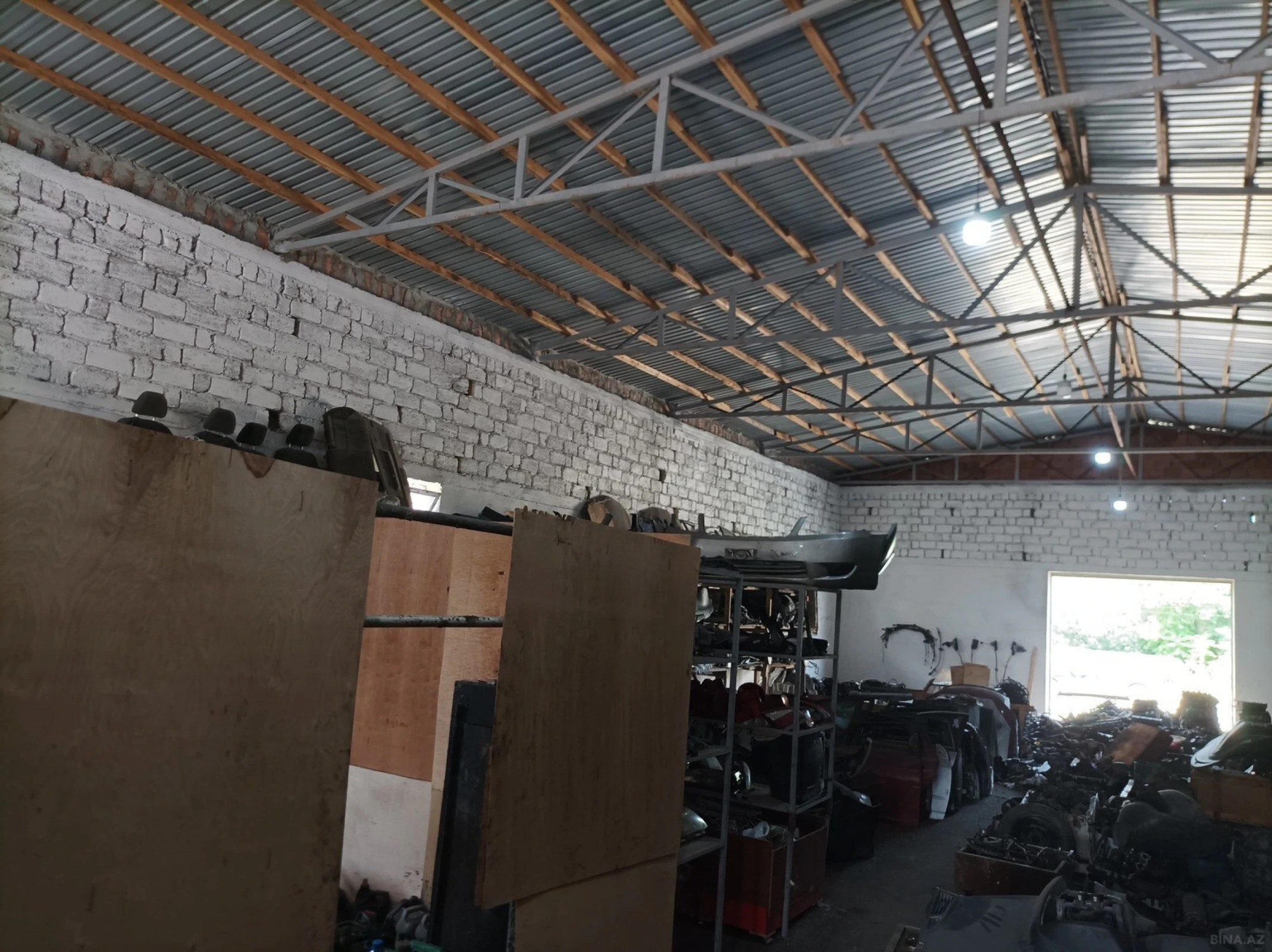 Kirayə verilir obyekt 250 m²