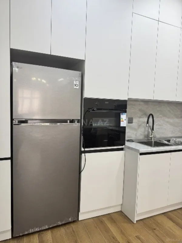 Kirayə verilir 3 otaqlı mənzil 101 m²