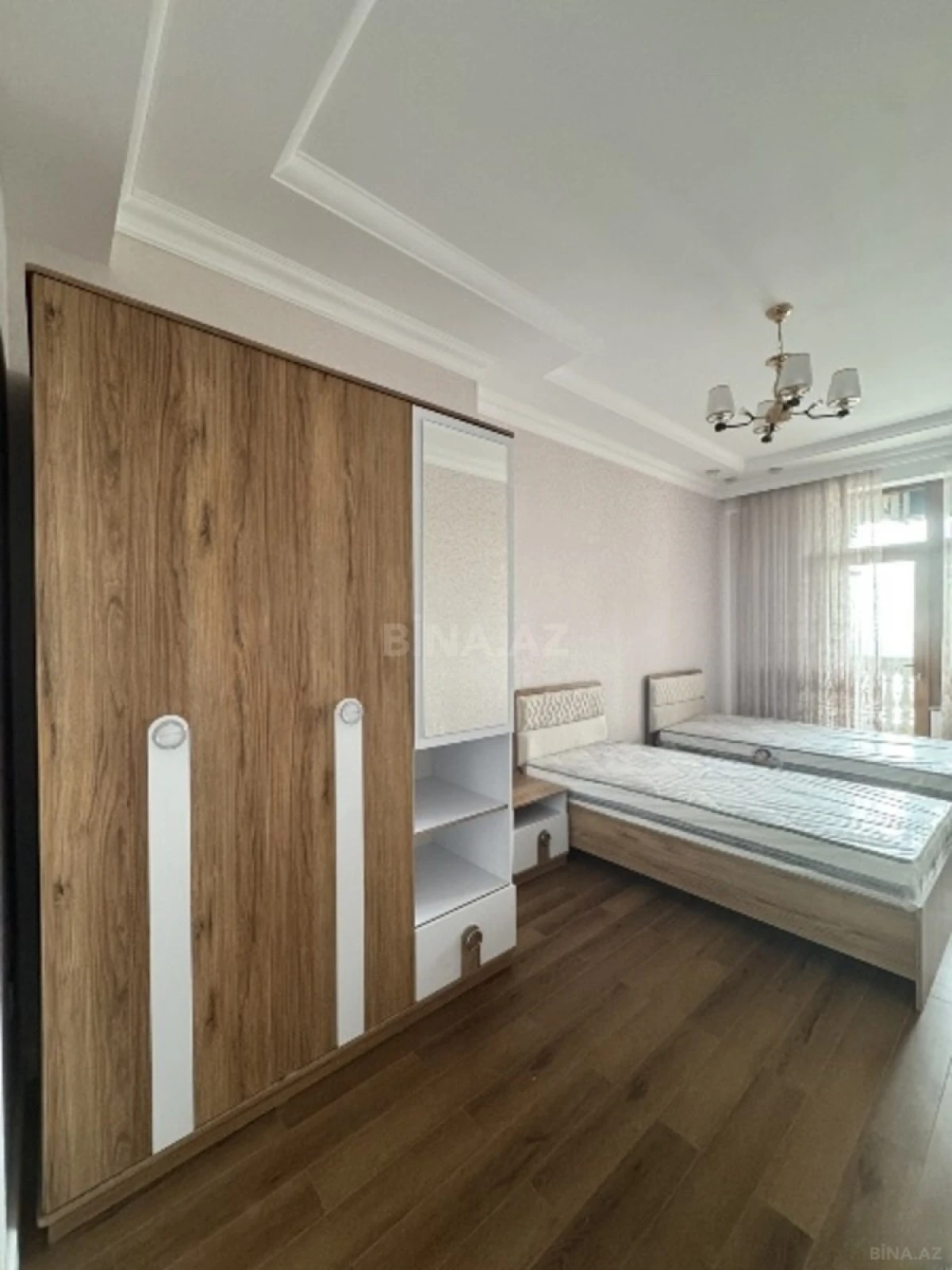 Kirayə verilir 3 otaqlı mənzil 101 m²